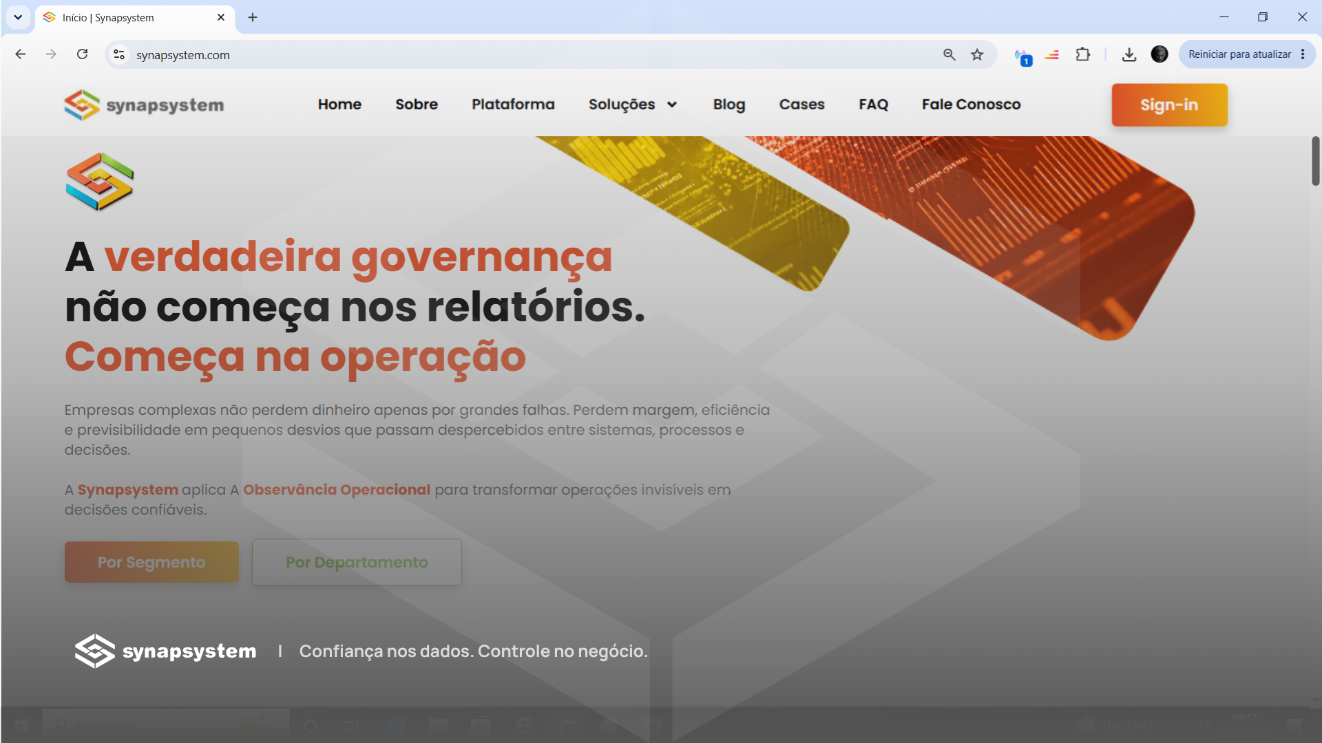 Imagem institucional mostrando a navegação do novo site da Synapsystem por segmentos e departamentos conectados à plataforma Evolve 360⁷.